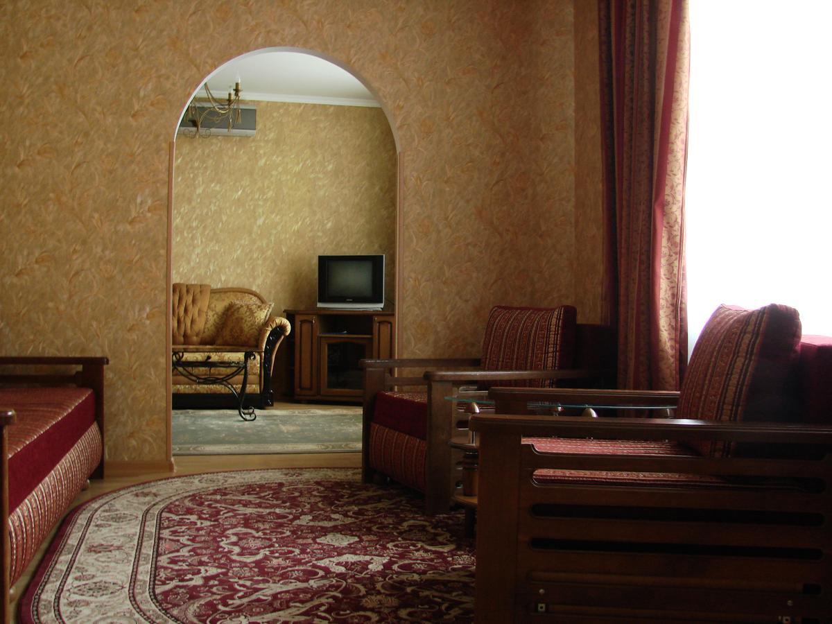 Ooo Hotel Complex Evropa Kropyvnyc'kyj Esterno foto